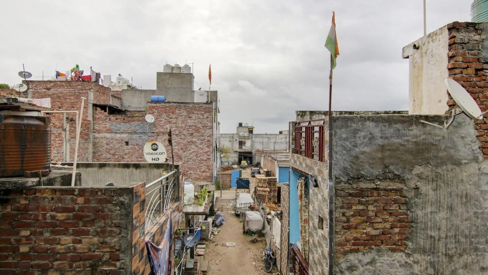 Hotel O S Palace Near Samaypur Badli Metro Station Delhi